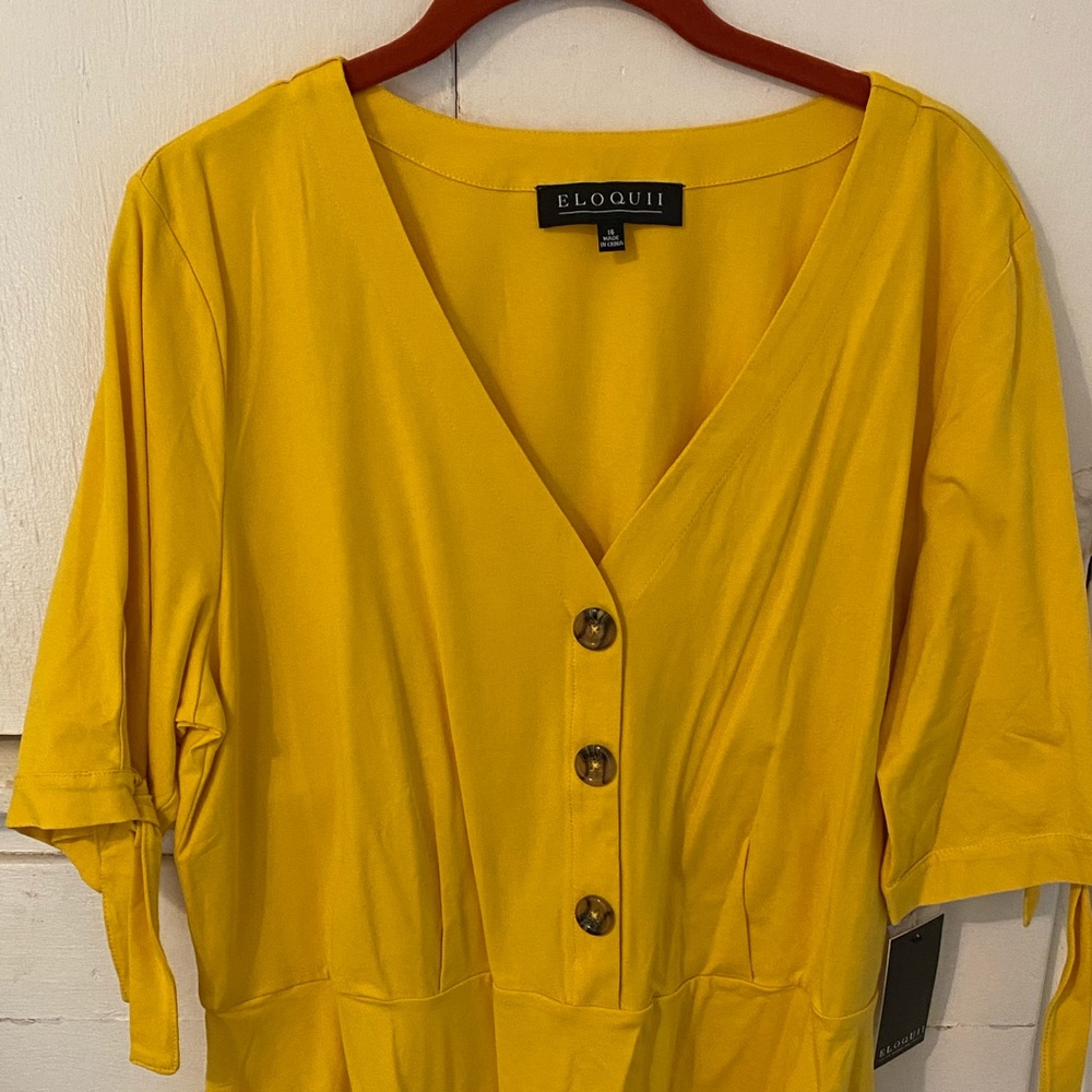 Short sleeve peplum top